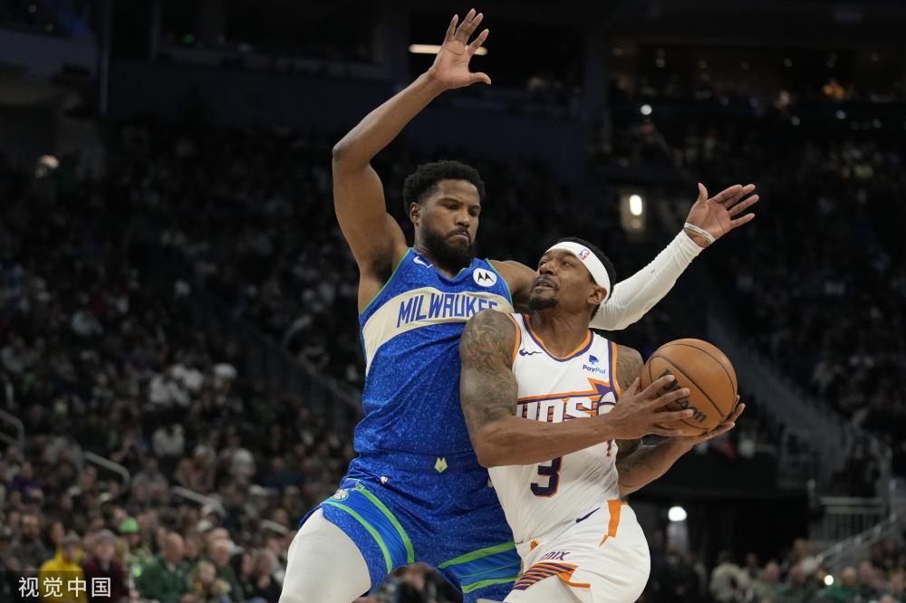 还是在场外 还是在场外